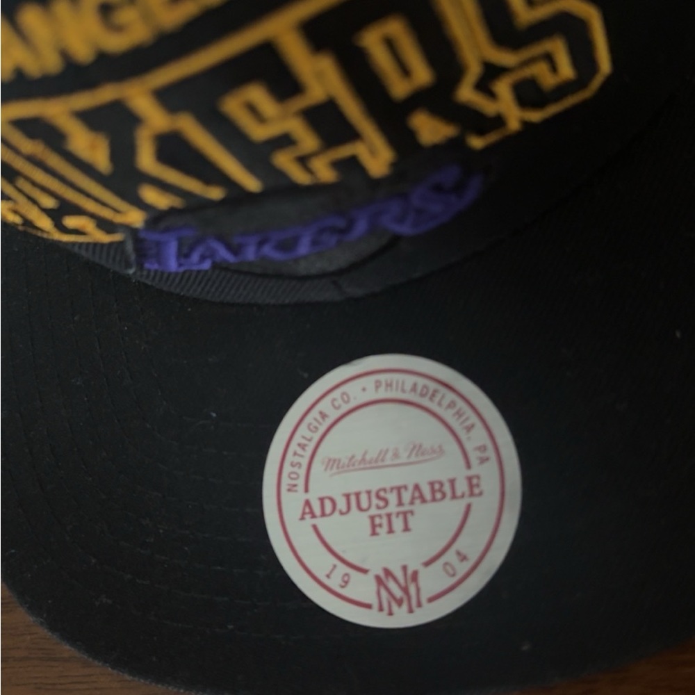 Vintage Lakers Flat Bill Hat - Picture 2 of 4